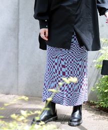 J-ウェーブチェックジャガードスカート