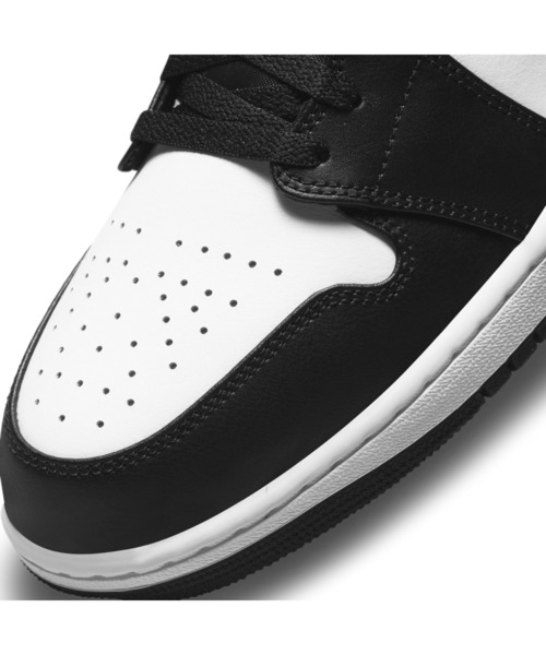JORDAN BRAND（ジョーダンブランド）の「AIR JORDAN 1 MID 554724-140