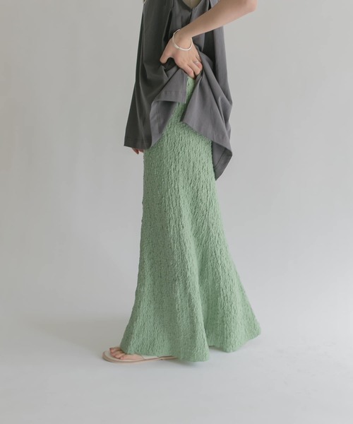 KBF(ケイビーエフ)の「ランダムシャーリングマーメイドスカート(スカート・レディース・ブラウン/グリーン/ライトベージュ・ONE)」の3枚目の写真