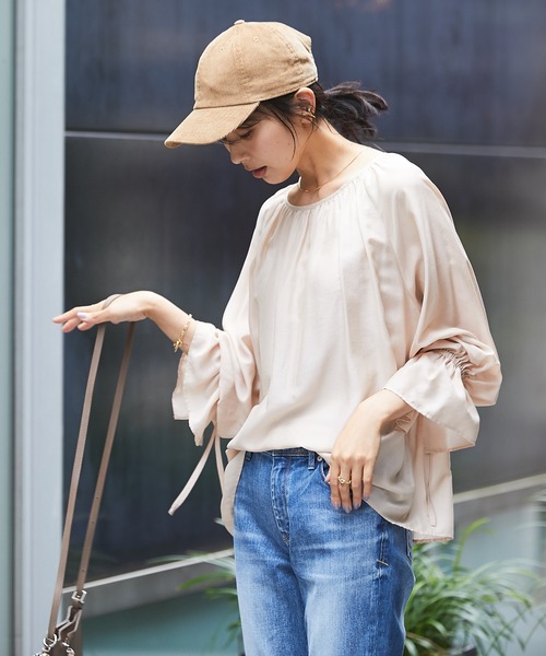 RIVE DROITE（リヴドロワ）の「装いにフェミニンな表情をプラス　ドレープシフォンフリルカフスブラウス（シャツ/ブラウス・レディース・ブラック/ベージュ・FREE）」の21枚目の写真