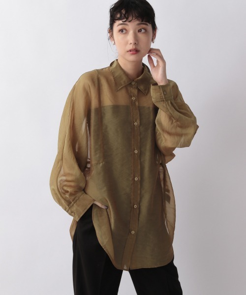 LOWRYS FARM（ローリーズファーム）の「シャンブレーシアーシャツＬＳ　959390（シャツ/ブラウス・レディース・ブラック/グレー/ブラウン/グリーン・FREE）」の3枚目の写真