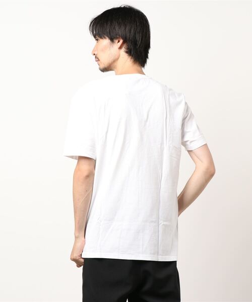 SISLEY（シスレー）の「型押し半袖Tシャツ・カットソー（Tシャツ/カットソー・メンズ・ホワイト系その他/ブラック/ホワイト・MEDIUM/SMALL/LARGE/X-LARGE）」の5枚目の写真