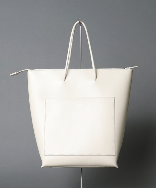 YAHKI（ヤーキ）の「【 YAHKI / ヤーキ 】 W FACE LEATHER TOTE / レザートートバッグ（トートバッグ・レディース・ホワイト/ブラック/グレイッシュベージュ・FREE）」の2枚目の写真