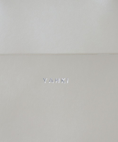YAHKI（ヤーキ）の「【 YAHKI / ヤーキ 】 W FACE LEATHER TOTE / レザートートバッグ（トートバッグ・レディース・ホワイト/ブラック/グレイッシュベージュ・FREE）」の11枚目の写真