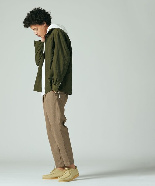 J.PRESS YORK STREET(ジェイプレスヨークストリート)の「【UNISEX】ストレッチツイルパンツ(その他パンツ・メンズ・グレー系/ベージュ系1/ネイビー系・MEDIUM/LARGE)」の4枚目の写真