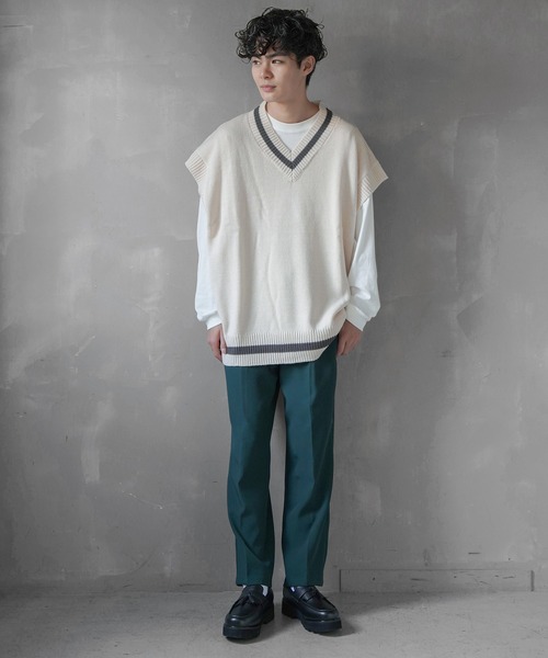 SPINNS（スピンズ）の「【ゆったりシルエット】オーバーサイズロングスリーブTシャツ（Tシャツ/カットソー・メンズ・ブルー/ブラック/ホワイト・M/L/XL）」の17枚目の写真