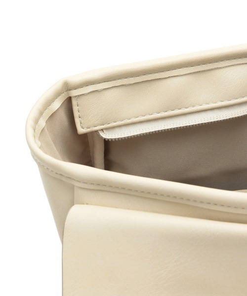 Legato Largo（レガートラルゴ）の「【新色追加】【WEB限定】【Legato Largo】PC収納もできる。Lineare リュック（バックパック/リュック・レディース・キナリ/ダークブラウン/ブラック/ホワイト系その他・FREE）」の21枚目の写真