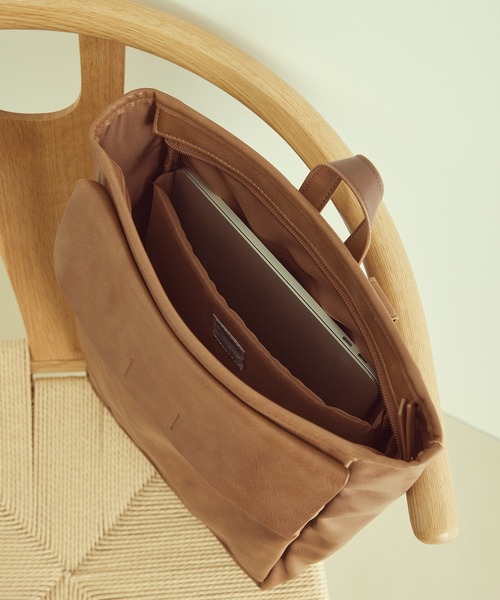 Legato Largo（レガートラルゴ）の「【新色追加】【WEB限定】【Legato Largo】PC収納もできる。Lineare リュック（バックパック/リュック・レディース・キナリ/ダークブラウン/ブラック/ホワイト系その他・FREE）」の7枚目の写真