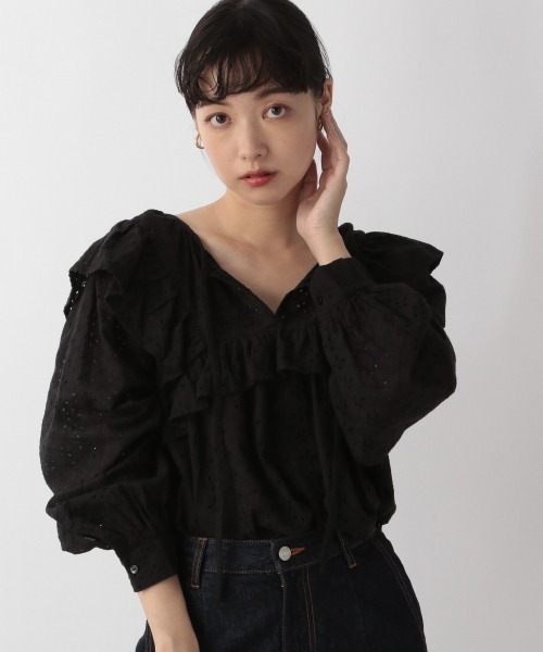 LOWRYS FARM（ローリーズファーム）の「ソウレースフリルブラウスLS