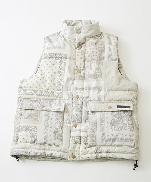 CUBE SUGAR（キューブシュガー）の「リサイクルエアコンダウンバンダナ柄オーバーベスト（ダウンベスト・レディース・ナチュラル/ネイビー・M）」の15枚目の写真