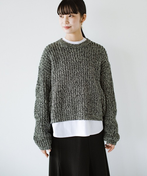 haco!(ハコ)の「短め丈が何と合わせても今っぽかわいい!ミックス糸で作ったざっくりニット(ニット/セーター・レディース・グリーン/ダークネイビー・MEDIUM/SMALL/LARGE/X-LARGE)」の19枚目の写真