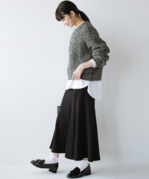 haco!(ハコ)の「短め丈が何と合わせても今っぽかわいい!ミックス糸で作ったざっくりニット(ニット/セーター・レディース・グリーン/ダークネイビー・MEDIUM/SMALL/LARGE/X-LARGE)」の20枚目の写真