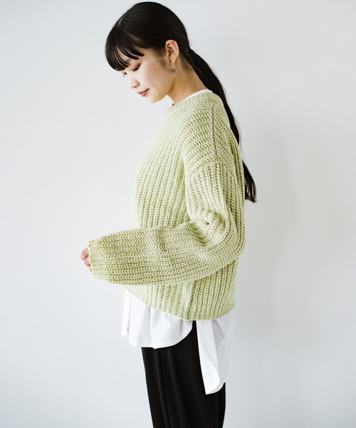 haco!(ハコ)の「短め丈が何と合わせても今っぽかわいい!ミックス糸で作ったざっくりニット(ニット/セーター・レディース・グリーン/ダークネイビー・MEDIUM/SMALL/LARGE/X-LARGE)」の14枚目の写真