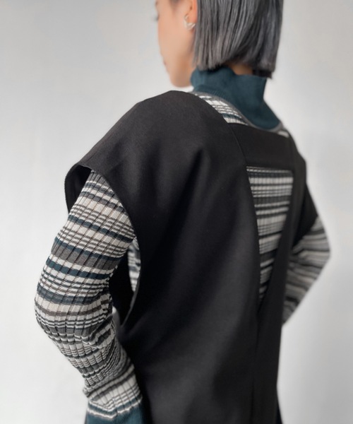 Solace（ソレイス）の「深Vネックウエストタックベストワンピース（ワンピース・レディース・ブラック/ブラウン・M/L）」の15枚目の写真