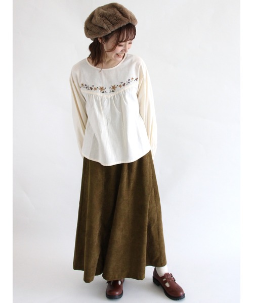 ehka sopo(エヘカソポ)の「コーデュロイギャザーロングスカート(スカート・レディース・ベージュ/ブラウン/カーキ・フリ-)」の13枚目の写真
