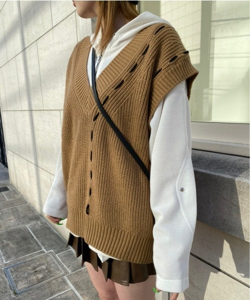 XU（エックスユー）の「【XU/エックスユー】stitch vest/ステッチベスト ニットベスト（ベスト・メンズ・ブラック/ベージュ・ONE SIZE）」の11枚目の写真