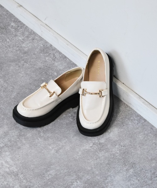 ems excite（エムズエキサイト）の「ビットローファー（ローファー・レディース・ブラック/ブラウン系その他/オフホワイト・M/L）」の2枚目の写真