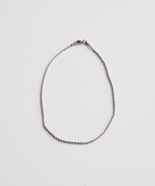 muku（ムク）の「金属アレルギー対応 ツイストチェーンネックレス / サージカルステンレス（ネックレス・レディース・シルバー/ゴールド・39cm/45cm/52㎝）」の7枚目の写真