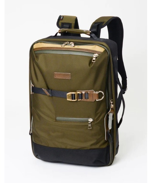 master-piece（マスターピース）の「master-piece / potential　2WAYバックパック / 01752-v3（バックパック/リュック・メンズ・ネイビー/イエロー/ブラック/オリーブ・FREE）」の2枚目の写真