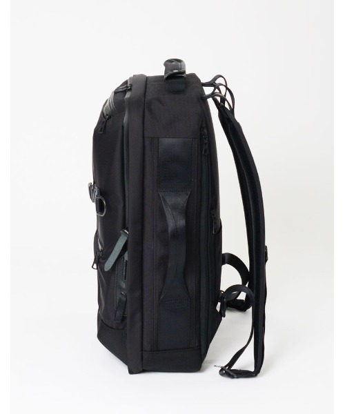 master-piece（マスターピース）の「master-piece / potential　2WAYバックパック / 01752-v3（バックパック/リュック・メンズ・ネイビー/イエロー/ブラック/オリーブ・FREE）」の7枚目の写真