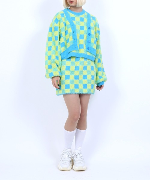 PUNYUS（プニュズ）の「ブロックチェックニットカーディガン（カーディガン/ボレロ・レディース・ブラック/ブルー/グリーン・1/2/4/3）」の10枚目の写真