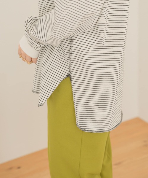 ITEMS URBANRESEARCH（アイテムズ アーバンリサーチ）の「ラウンドロングTシャツ（Tシャツ/カットソー・レディース・オフホワイト/グリーン/その他1/スミクロ・FREE）」の20枚目の写真