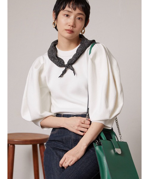 armonia(アルモニーア)の「armonia.袖ボリュームニットプルオーバー(ニット/セーター・レディース・ブラック/ブラウン/オフホワイト・FREE)」の4枚目の写真