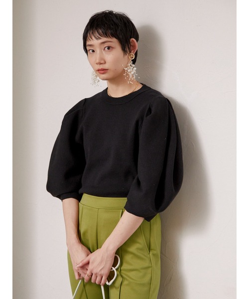 armonia(アルモニーア)の「armonia.袖ボリュームニットプルオーバー(ニット/セーター・レディース・ブラック/ブラウン/オフホワイト・FREE)」の10枚目の写真