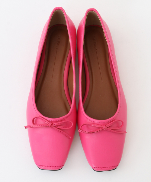 Tiara（ティアラ）の「スクエアトゥバレーシューズ（バレエシューズ・レディース・ピンク/ホワイト/ブラック・M/S/L）」の4枚目の写真