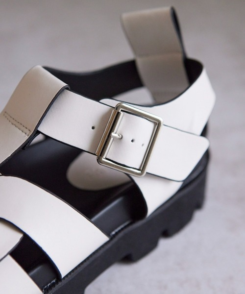 Fabby fabby（ファビィーファビィー）の「グルカスポーツサンダル  / グルカサンダル（サンダル・レディース・ブラック/オフホワイト・LARGE/MEDIUM/SMALL）」の17枚目の写真