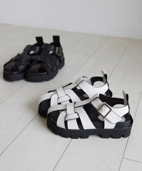 Fabby fabby（ファビィーファビィー）の「グルカスポーツサンダル  / グルカサンダル（サンダル・レディース・ブラック/オフホワイト・LARGE/MEDIUM/SMALL）」の14枚目の写真
