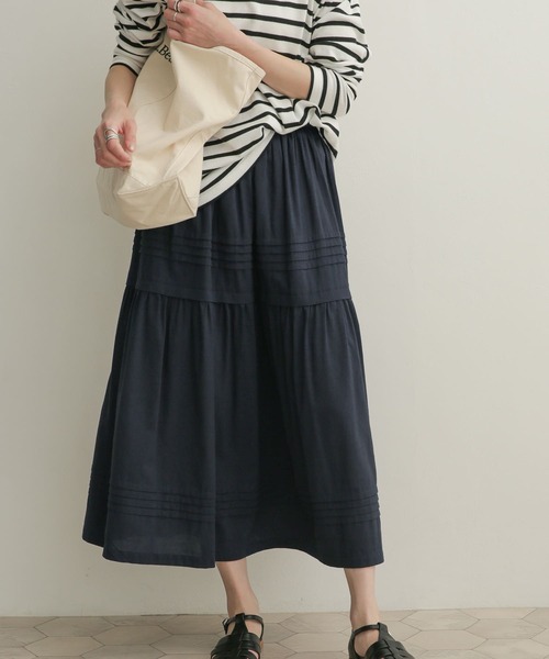 URBAN RESEARCH DOORS（アーバンリサーチドアーズ）の「ピンタックギャザースカート（スカート・レディース・ネイビー/グレー系その他・1）」の2枚目の写真