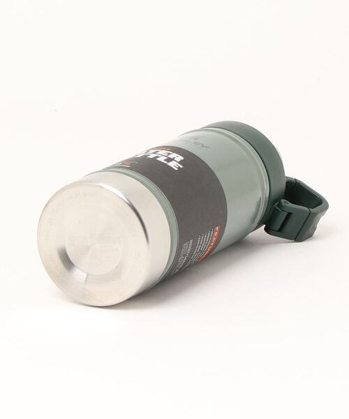 STANLEY(スタンレー)の「【STANLEY】スタンレー クラシック真空ウォーターボトル 0.53L(水筒・メンズ・グリーン・FREE)」の4枚目の写真