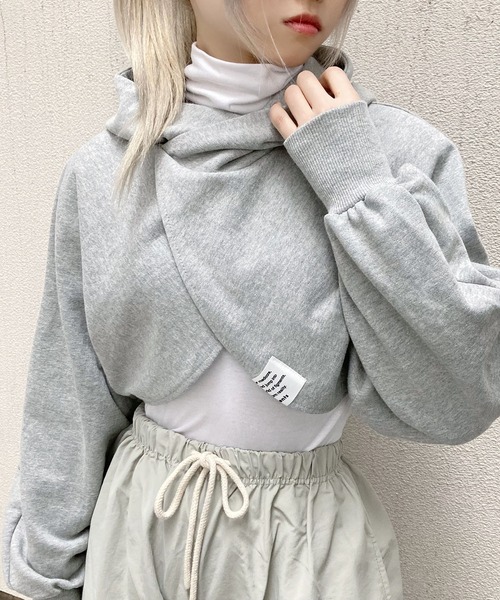 pggボレロパーカーホワイト Figments（フィグメンツ）の「ボレロパーカー（パーカー）」 - WEAR