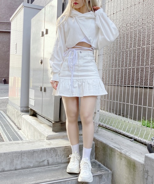 pggボレロパーカーホワイト Figments（フィグメンツ）の「ボレロパーカー（パーカー）」 - WEAR