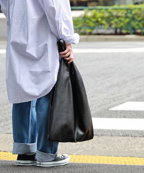 HONEYSUCKLE ROSE（ハニーサックルローズ）の「【HONEYSUCKLE ROSE】ソフトＰＵショッパー（トートバッグ・レディース・シルバー/ブラック・フリー）」の9枚目の写真