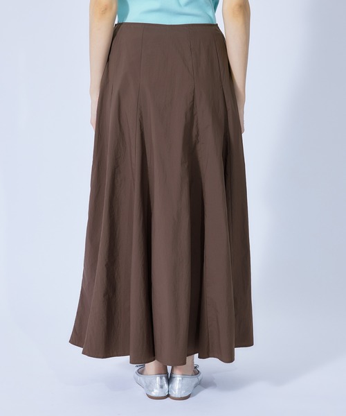 ROPE'（ロペ）の「強撥水ナイロンマチフレアスカート（スカート・レディース・ダークブラウン/ベージュ/グリーン・38/36）」の19枚目の写真
