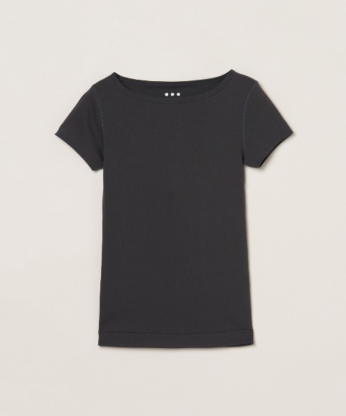 three dots(スリードッツ)の「ジンジャー(Tシャツ/カットソー・レディース・ブラック/ホワイト/グレー/ネイビー/ライトグレー/ベージュ系その他/ブラウン系その他/チャコール/ボルドー・SMALL/MEDIUM/X-SMALL/LARGE)」の5枚目の写真