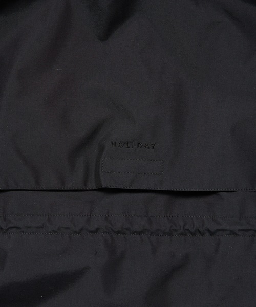 HOLIDAY(ホリデイ)の「WIND COAT (WATER PROOF) ウィンドコート (ウォータープルーフ)(ナイロンジャケット・レディース・ブラック/ベージュ・ONE SIZE)」の19枚目の写真