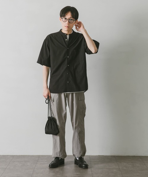 URBAN RESEARCH DOORS（アーバンリサーチドアーズ）の「コンフォートバンドカラーシャツ（シャツ/ブラウス・メンズ・ライトグレー/パープル/ブラック/グリーン・MEDIUM/LARGE）」の9枚目の写真