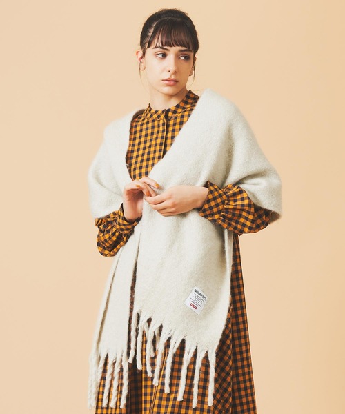 MILKFED.(ミルクフェド)の「BASIC SOLID STOLE(ストール/ショール・レディース・ライトブルー/チャコール/グレー/オフホワイト・ONE SIZE)」の5枚目の写真