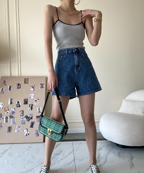 MANGROVE（マングローブ）の「クロップドバイカラーキャミソール（キャミソール・レディース・ホワイト/ベージュ/グレー/ブルー/アイボリー・FREE）」の11枚目の写真