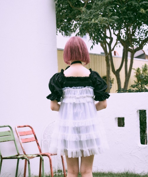 FickleBebe(フィクルベベ)の「フリルオフショルダーブラウス(シャツ/ブラウス・レディース・A/ブラック/ホワイト・0/1)」の7枚目の写真