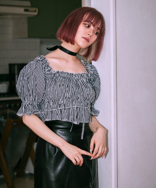 FickleBebe(フィクルベベ)の「フリルオフショルダーブラウス(シャツ/ブラウス・レディース・A/ブラック/ホワイト・0/1)」の13枚目の写真
