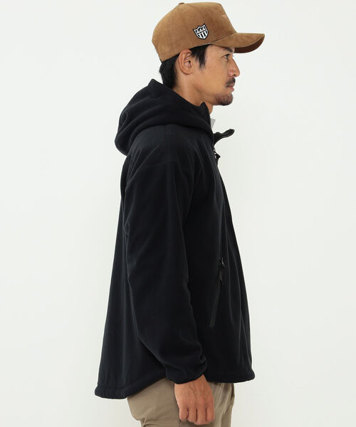 WILD THINGS(ワイルドシングス)の「<UNISEX>WILD THINGS × BEAMS GOLF / 別注 POLARTEC(R) フリース パーカ(ブルゾン・メンズ・ブラック/ベージュ・S/M/L)」の6枚目の写真