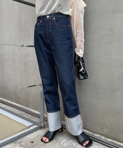 CIAOPANIC（チャオパニック）の「ロールアップデニムKATER（デニムパンツ・レディース・ブラック/ブルー・SMALL/MEDIUM）」の3枚目の写真