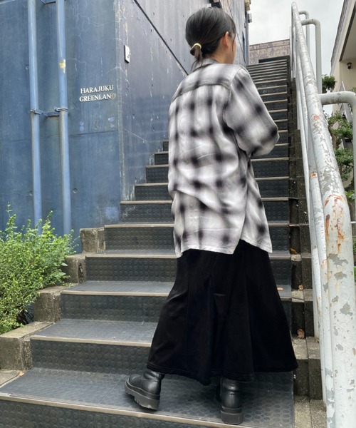 DuKKah（デュカ）の「Dukkah/【低身長向け】ベロアスリットマーメイドスカート（スカート・レディース・ブラック/グレー・X-SMALL）」の14枚目の写真