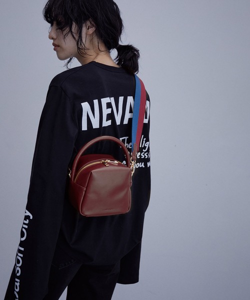 ADAM ET ROPE'（アダムエロペ）の「【2WAY】ワンハンドルMINIキューブバッグ（ハンドバッグ・レディース・ブラック/ワイン・FREE）」の19枚目の写真