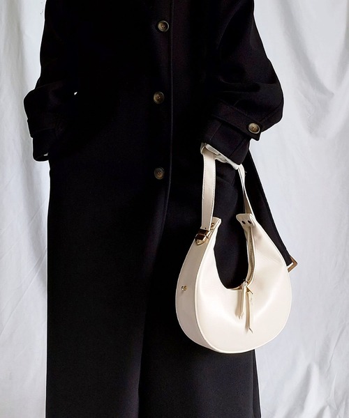 me+em select（ミームセレクト）の「※※【 ２ｗａｙ 】ハーフムーンフォルムハンドバッグ（ハンドバッグ・レディース・ブラック/アイボリー/グリーン/オレンジ・FREE）」の11枚目の写真