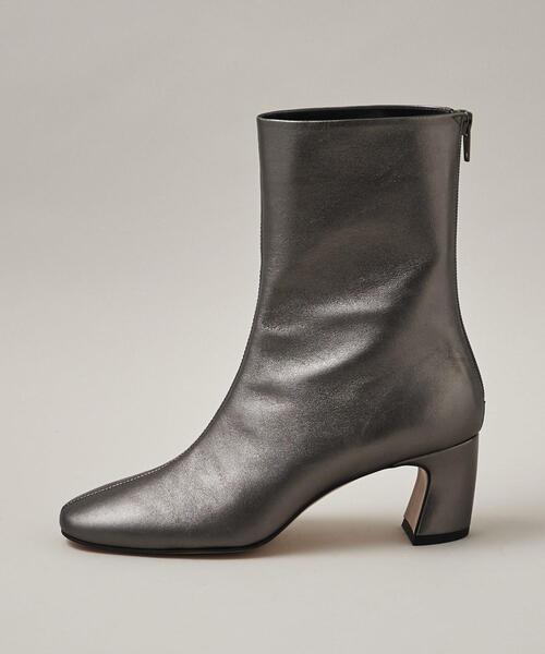 ODETTE E ODILE（オデットエオディール）の「センターシーム ショートブーツ60↓↑（ブーツ・レディース・ブラック/ベージュ/シルバー・22cm/22.5cm/23cm/23.5cm/24cm/24.5cm/25cm/21.5cm）」の4枚目の写真